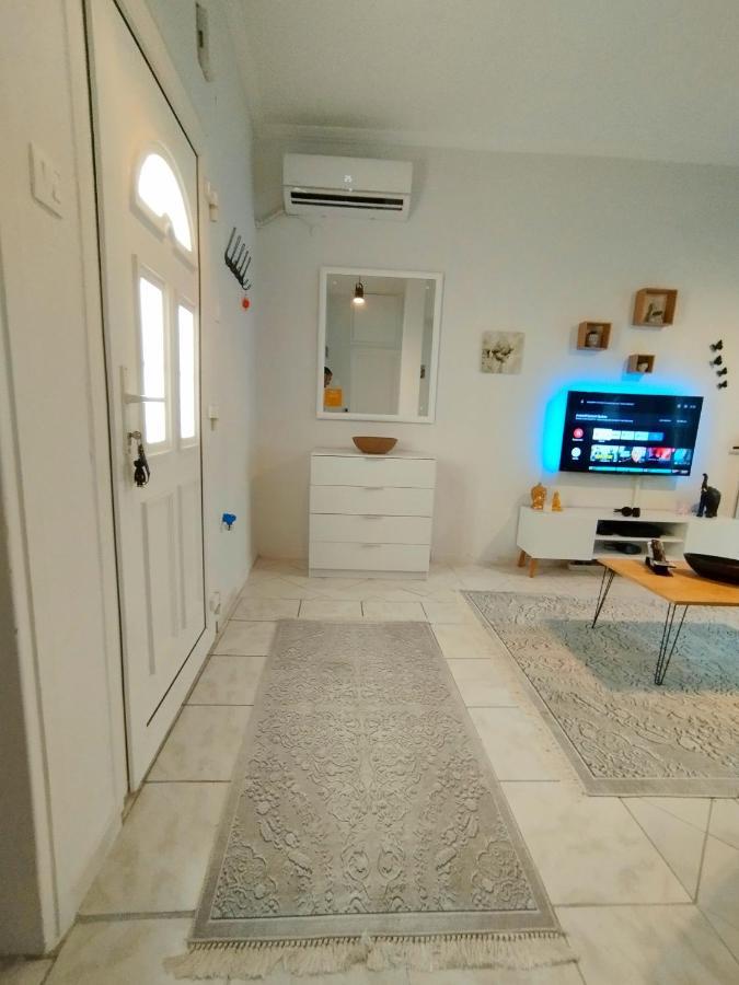 Antonia'S Cozy Apartment アギア・トリアダ エクステリア 写真